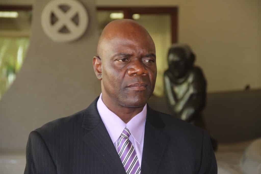 www.263chat.com/Mutambara